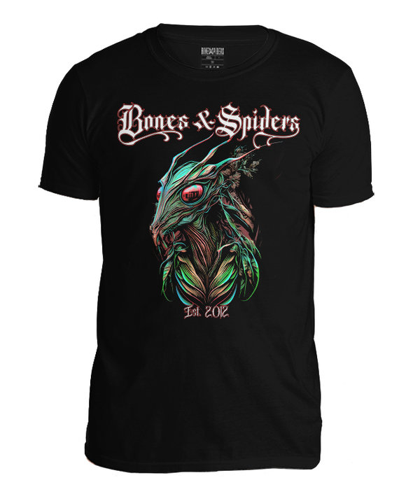 Bones & Spiders - Praying Mantis Head 2 - T-Shirt